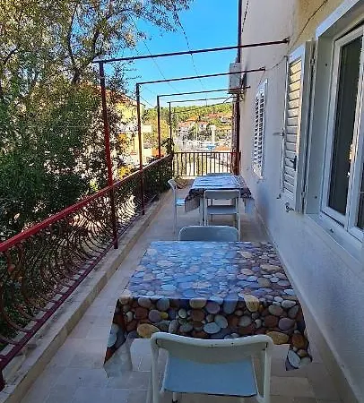 Ante 3* Vrboska