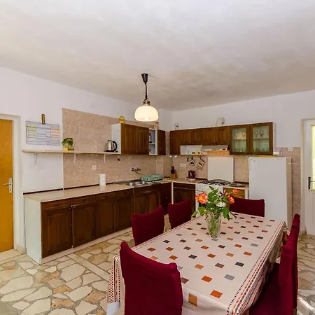 Ante 3* Vrboska