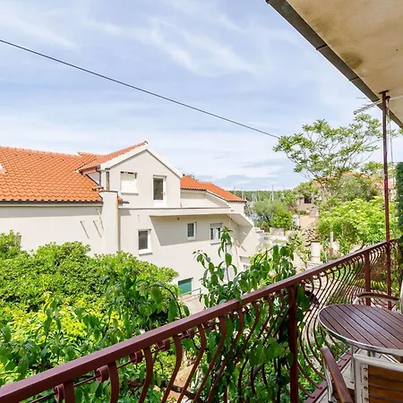 Ante 3* Vrboska